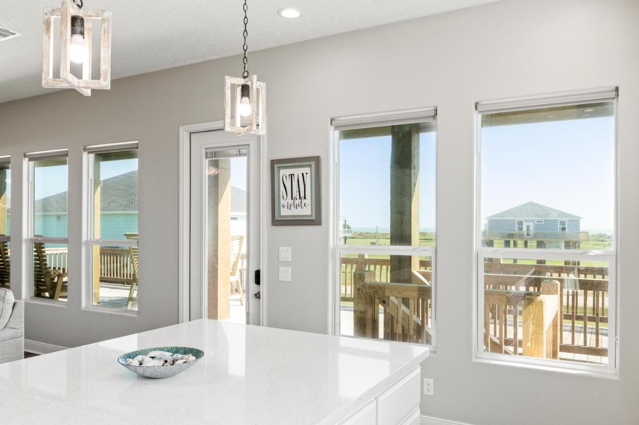 Stylish 4Br Crystal Beach Retreat Walk To Beach Bolivar Peninsula Ngoại thất bức ảnh
